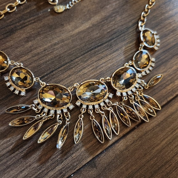 Beautiful necklace - Picture 3 of 4